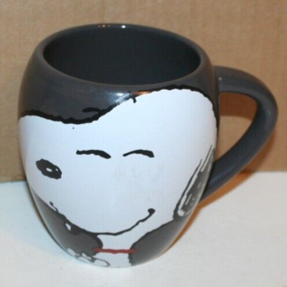 Peanuts | Dining | Snoopy Grin Peanuts Oversized Grey Ceramic Coffee ...